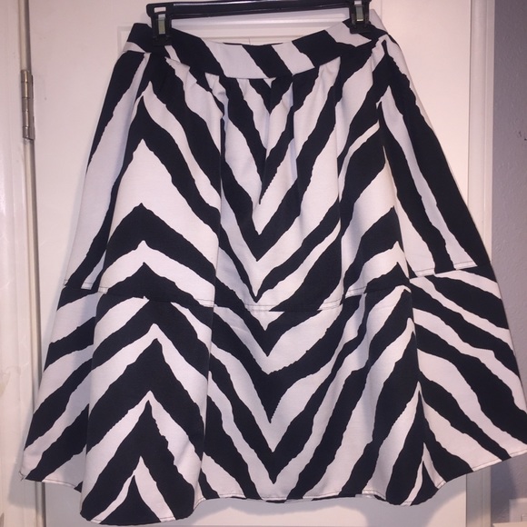express zebra skirt